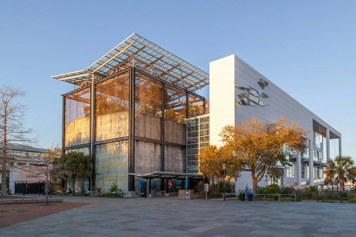 Outside of the building of the South Carolina aquarium